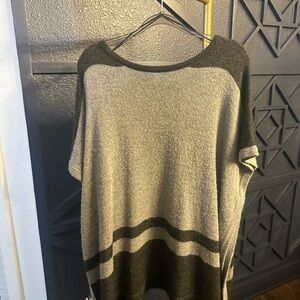 Vince Camuto Gray and Black Women's poncho